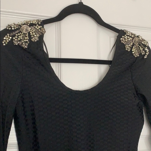 🌷Black Dress with embellished shoulder - Picture 2 of 4
